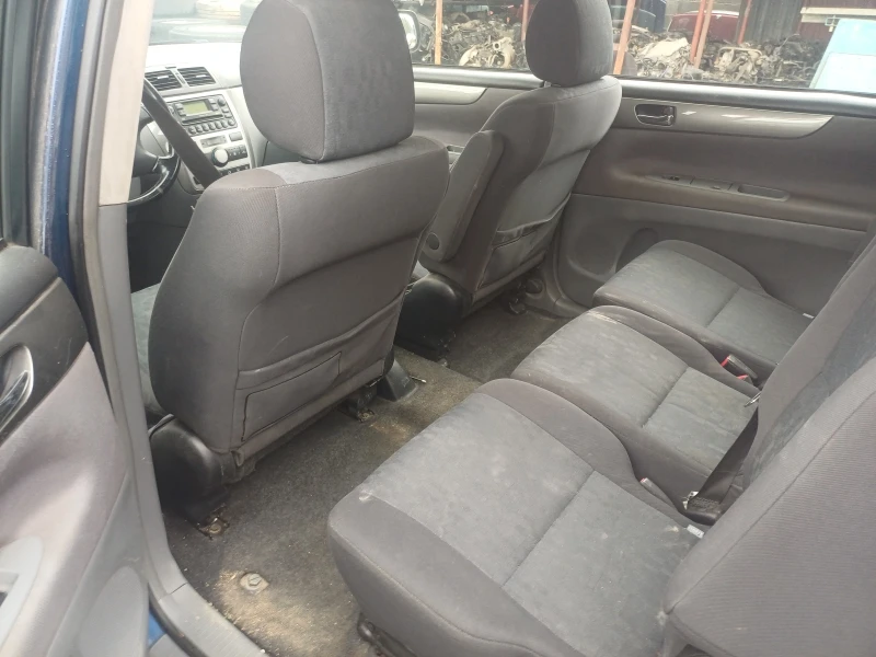 Toyota Avensis verso 2.0D 116к.с., снимка 7 - Автомобили и джипове - 51973048