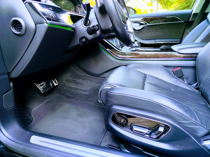 Audi A8, снимка 12 - Автомобили и джипове - 52367370