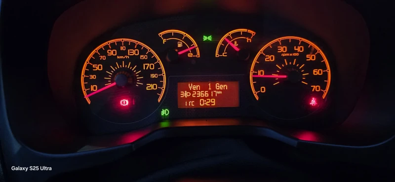 Peugeot Bipper 1.3 HDI $ klima $ Family $ 5 места $, снимка 17 - Автомобили и джипове - 52367126