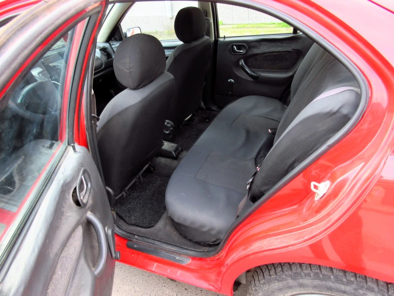 Rover 200 1.4i, снимка 10 - Автомобили и джипове - 52728051