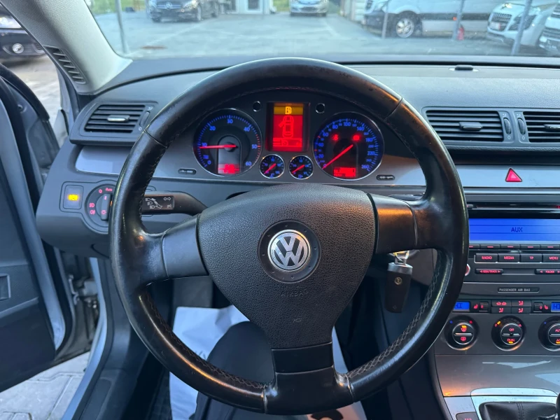 VW Passat 1.9 TDI 105к.с, снимка 13 - Автомобили и джипове - 52834294