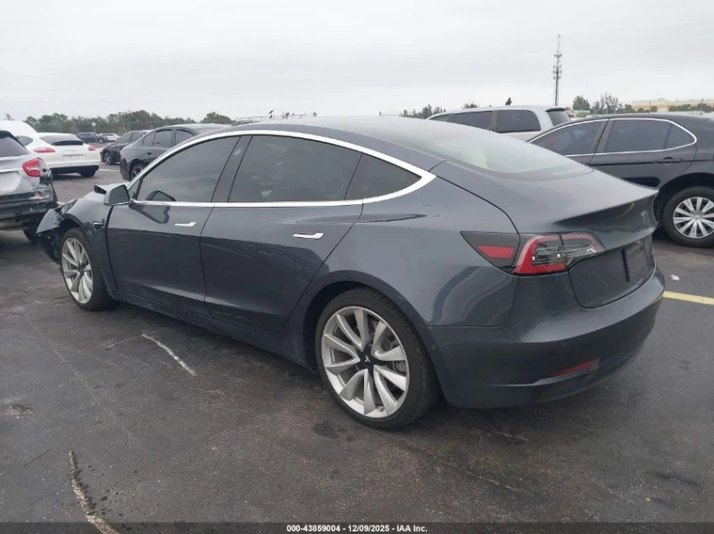 Tesla Model 3 U  U UX All Wheel Drive, снимка 8 - Автомобили и джипове - 53042555