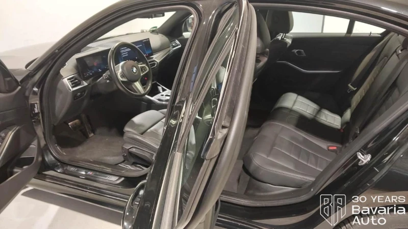 BMW 320 d xDrive M Sport Paket Steptronic, снимка 5 - Автомобили и джипове - 53123608