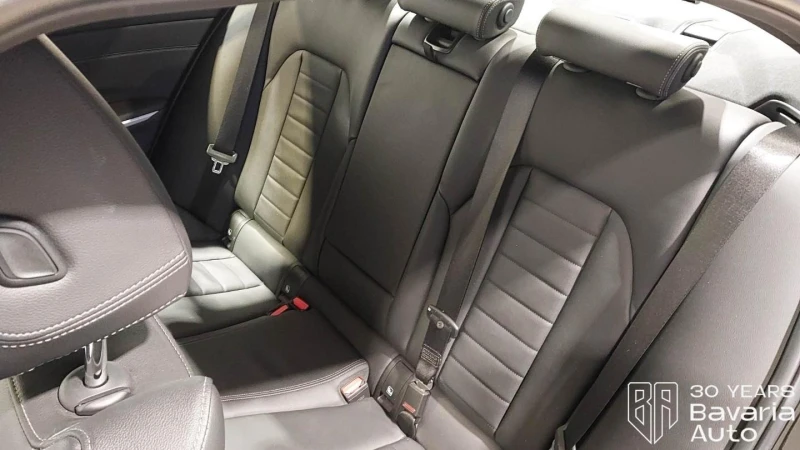 BMW 320 d xDrive M Sport Paket Steptronic, снимка 8 - Автомобили и джипове - 53123608