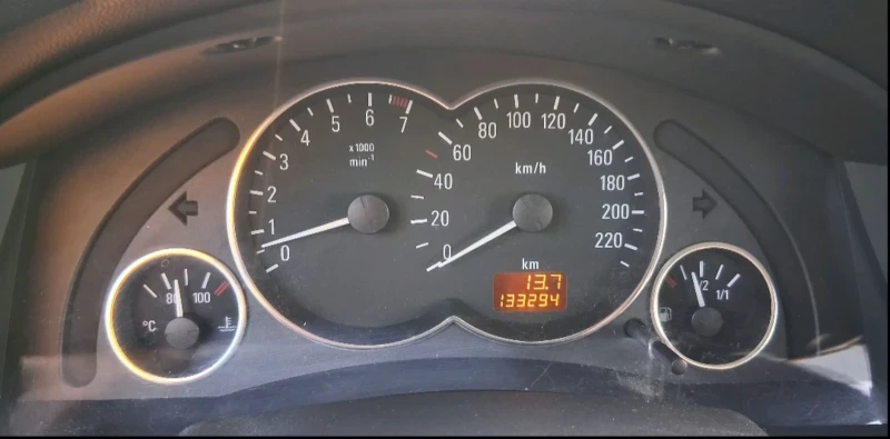 Opel Meriva 1.6i 87, снимка 12 - Автомобили и джипове - 53236349