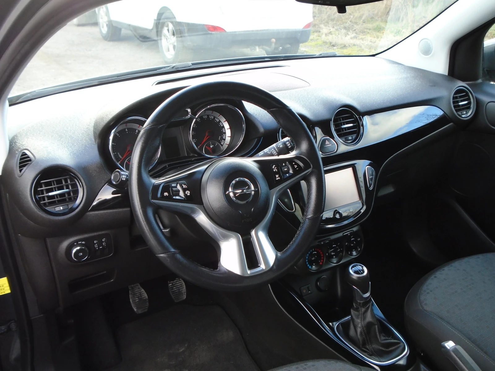 Opel Adam 1.2 i Euro6 - изображение 7