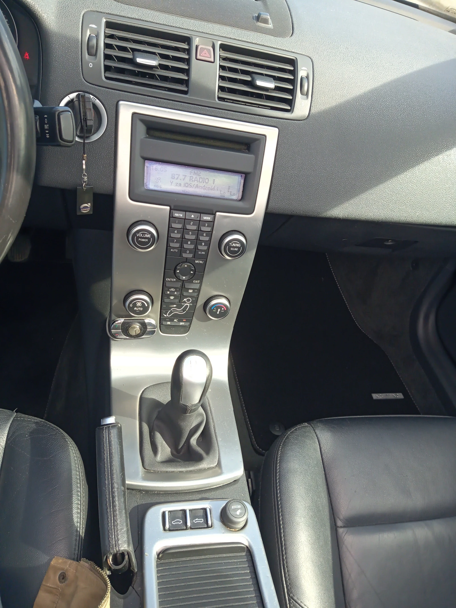 Volvo C70 2.4i | Mobile.bg — изображение 13