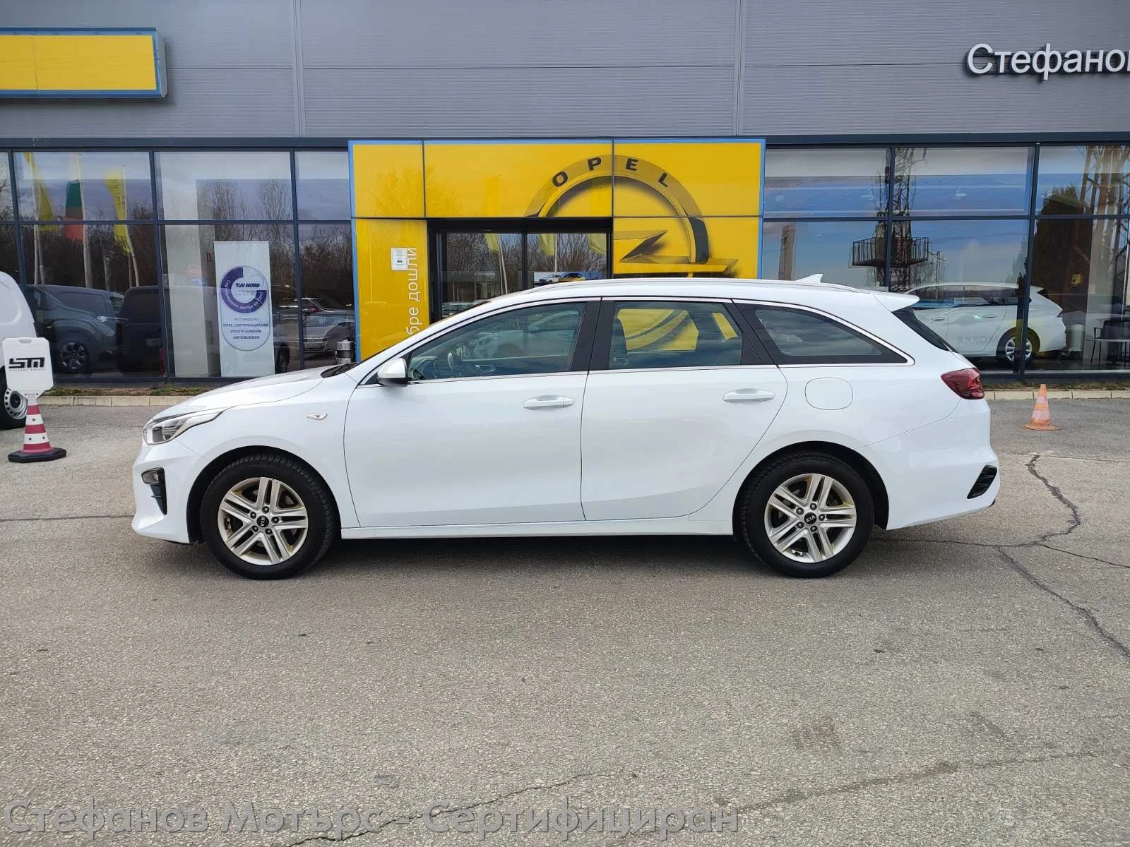 Kia Ceed SW Vision 1.6 CRDi (48V Mild-Hyb.) (136hp) AT7 - изображение 4