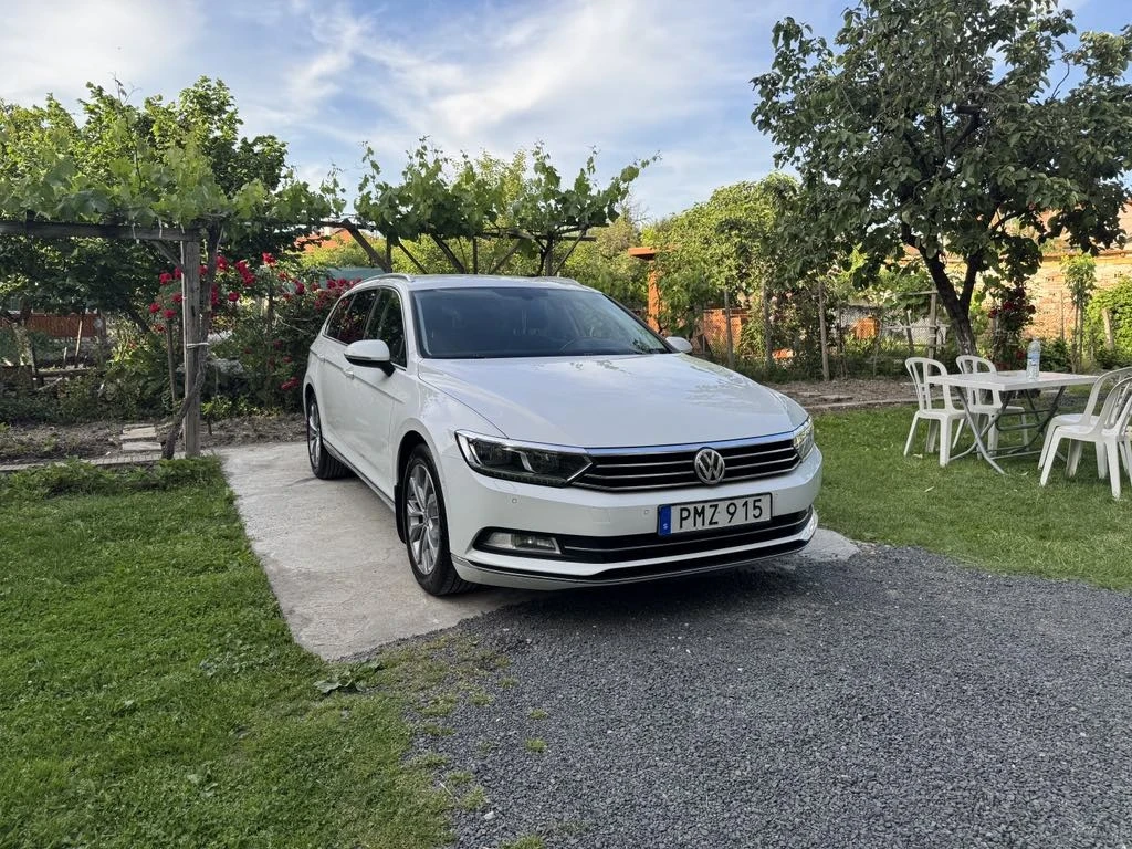 VW Passat GT* 2.0TDi* 190k.c* DSG* Distronic* Амбиентно осве - изображение 2