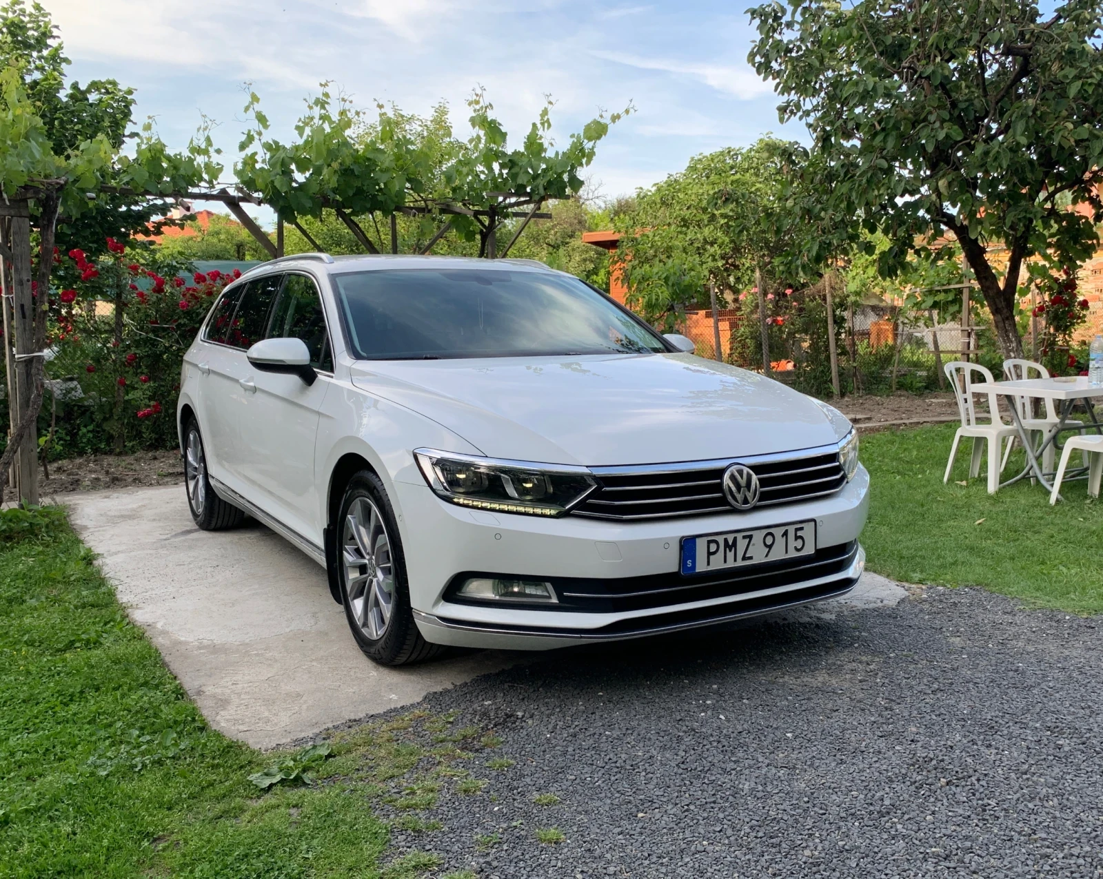 VW Passat GT* 2.0TDi* 190k.c* DSG* Distronic* Амбиентно осве - изображение 2