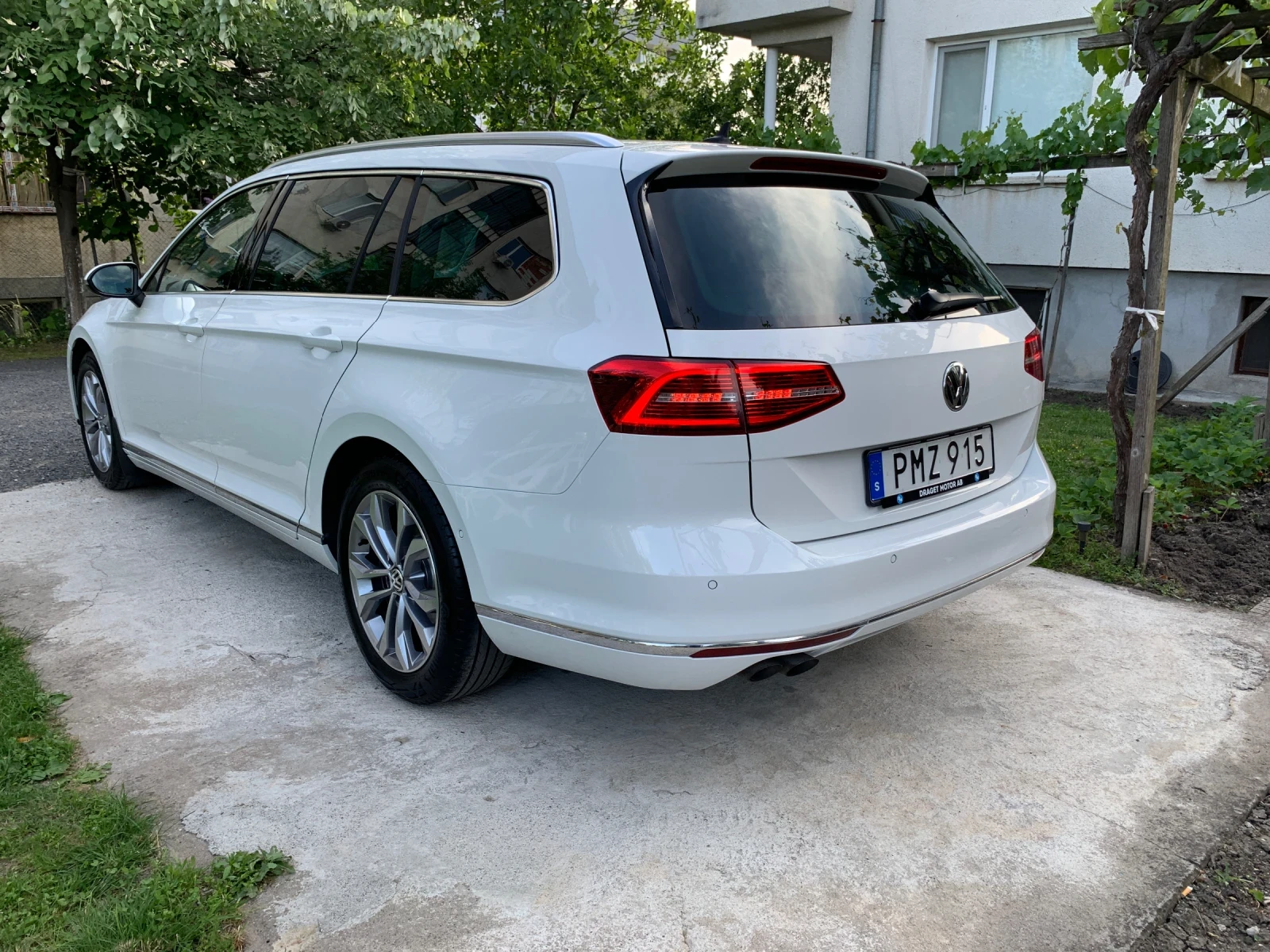 VW Passat GT* 2.0TDi* 190k.c* DSG* Distronic* Амбиентно осве - изображение 4