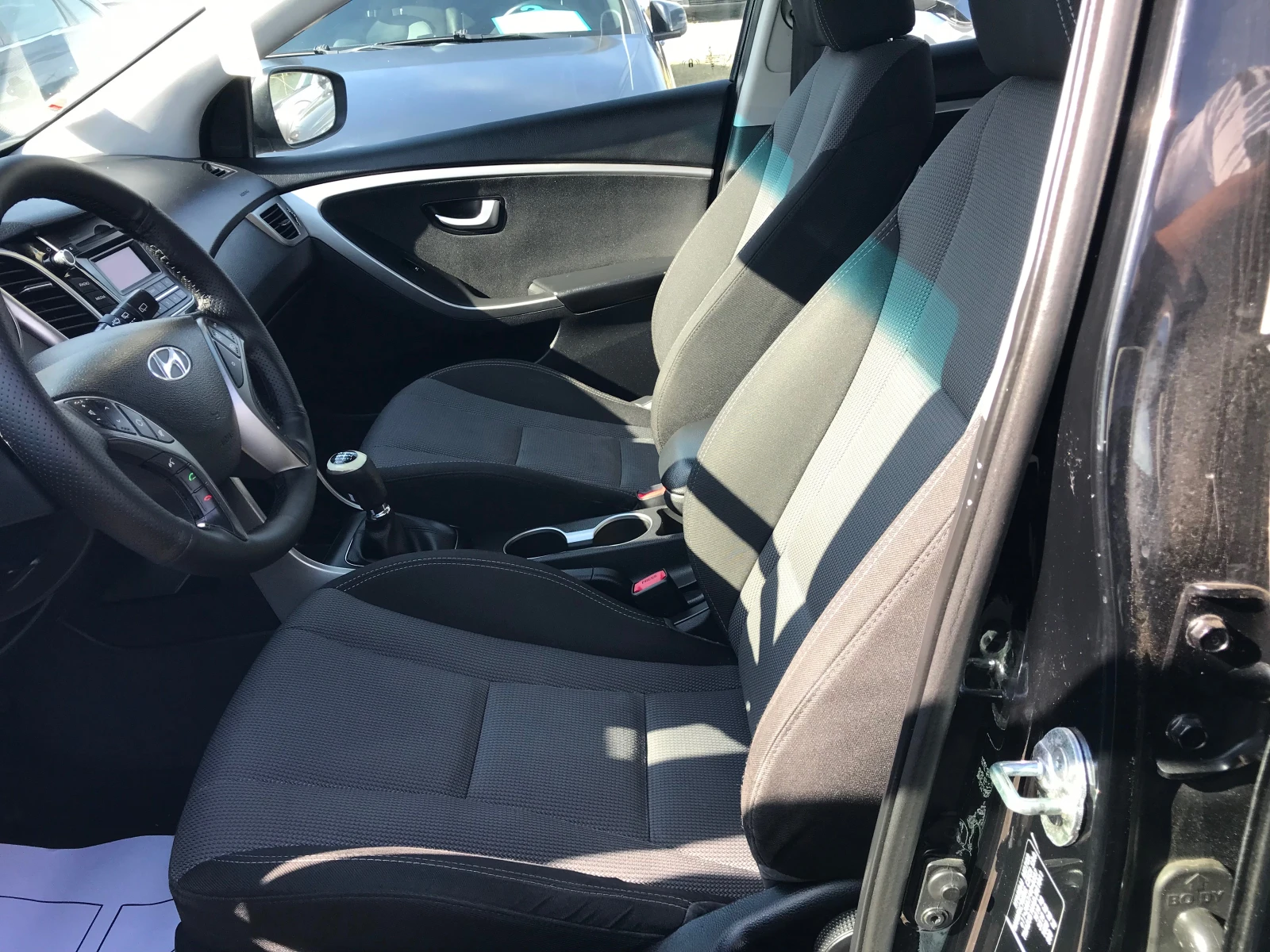 Hyundai I30 1.6crdi-110k.-2013g, снимка 10 - Автомобили и джипове - 50857946