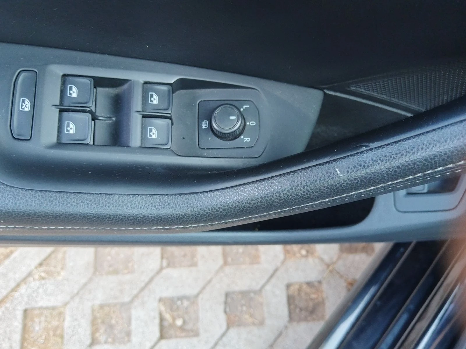 VW Passat 2.0 TDI R-line - изображение 8