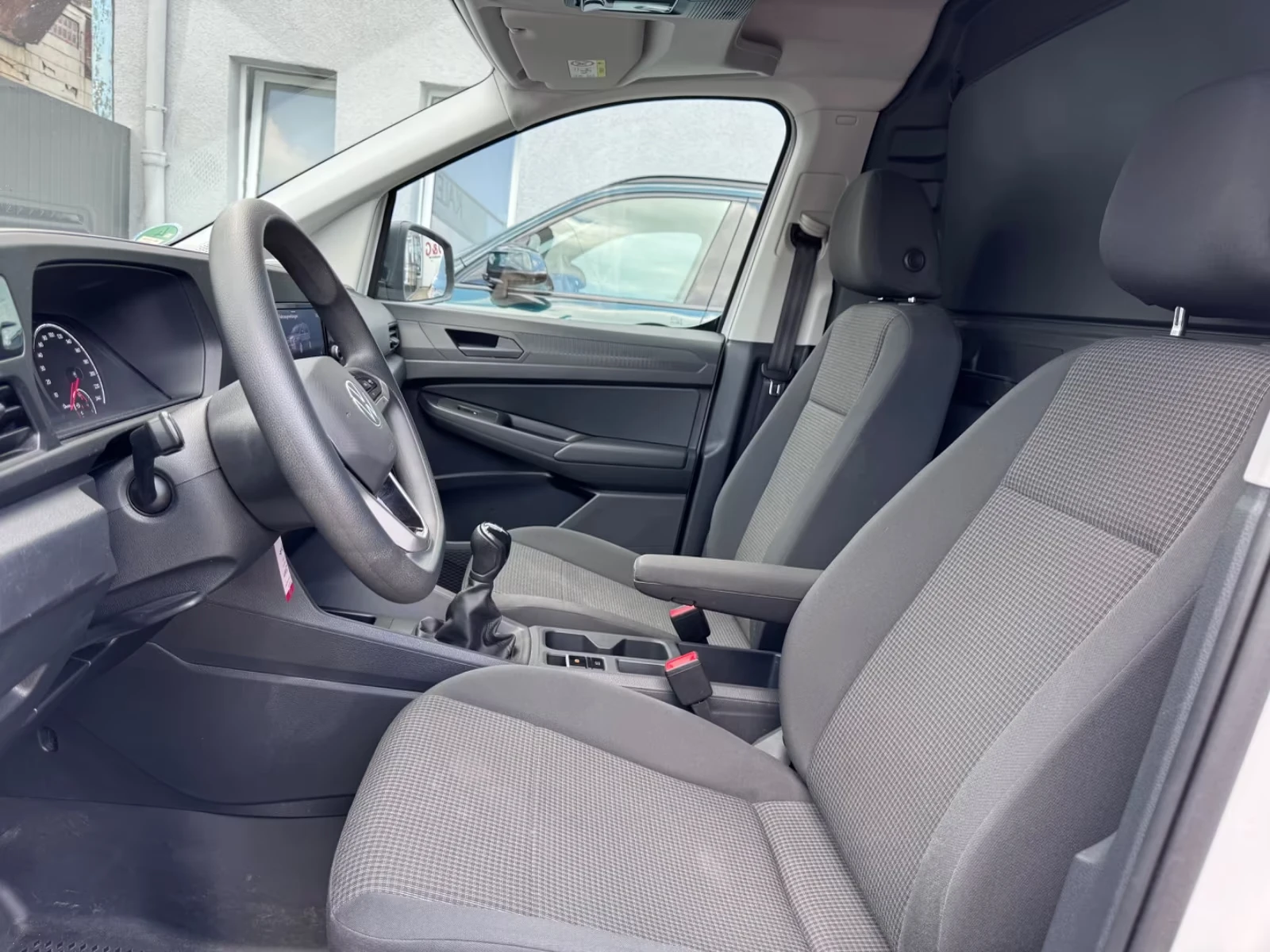 VW Caddy 2.0TDI #Klima Tempomat Parktronik #iCarbg 94Kkm | Mobile.bg   12