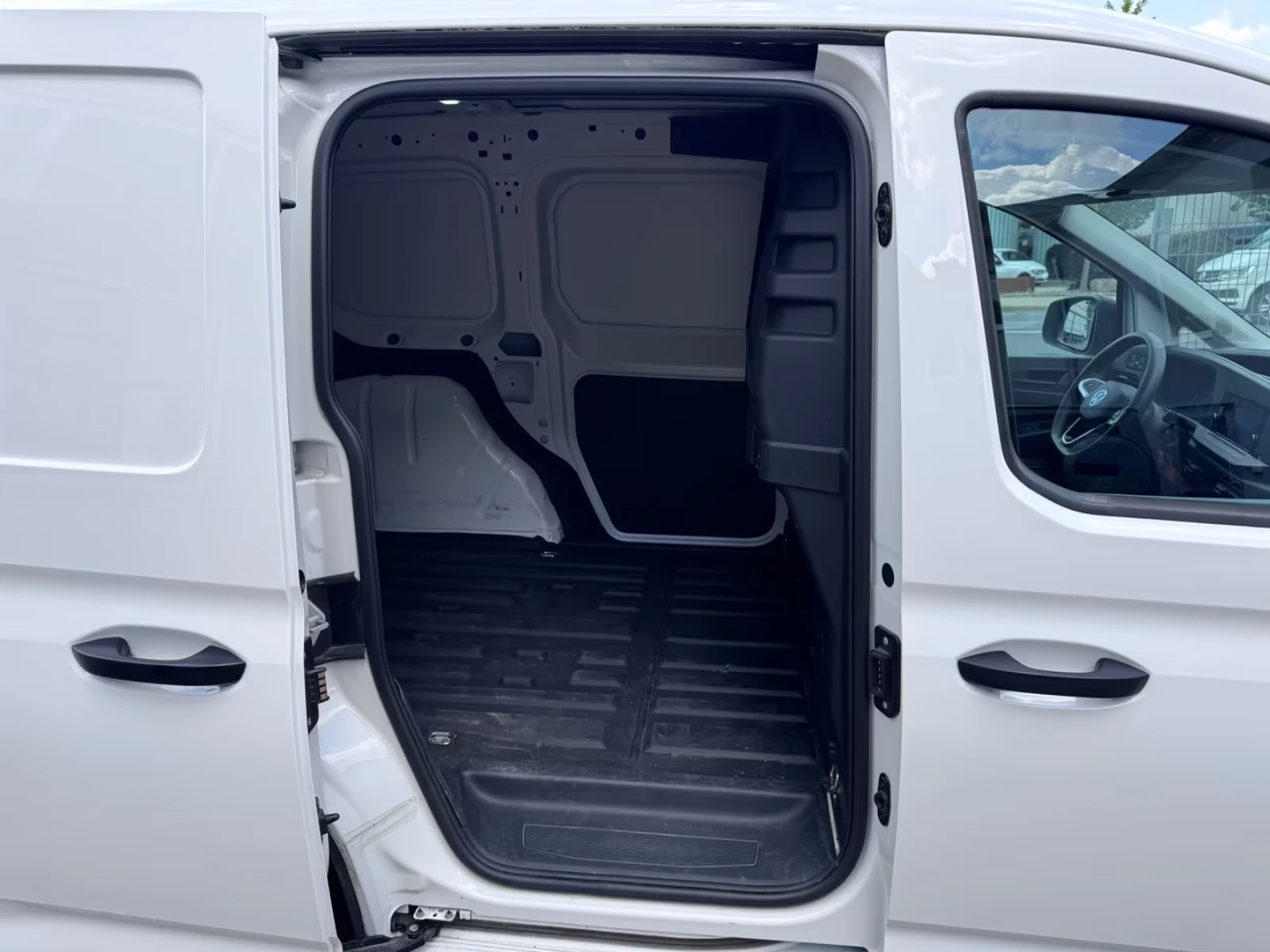 VW Caddy 2.0TDI #Klima Tempomat Parktronik #iCarbg 94Kkm - изображение 9