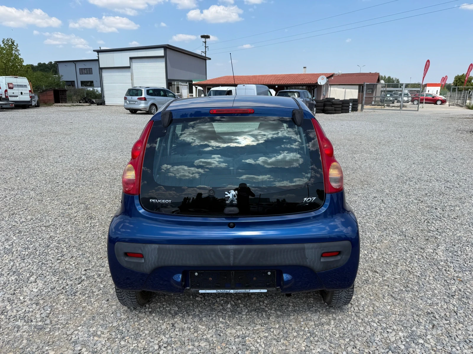 Peugeot 107 1.0i-68PS-КЛИМАТИК - изображение 6