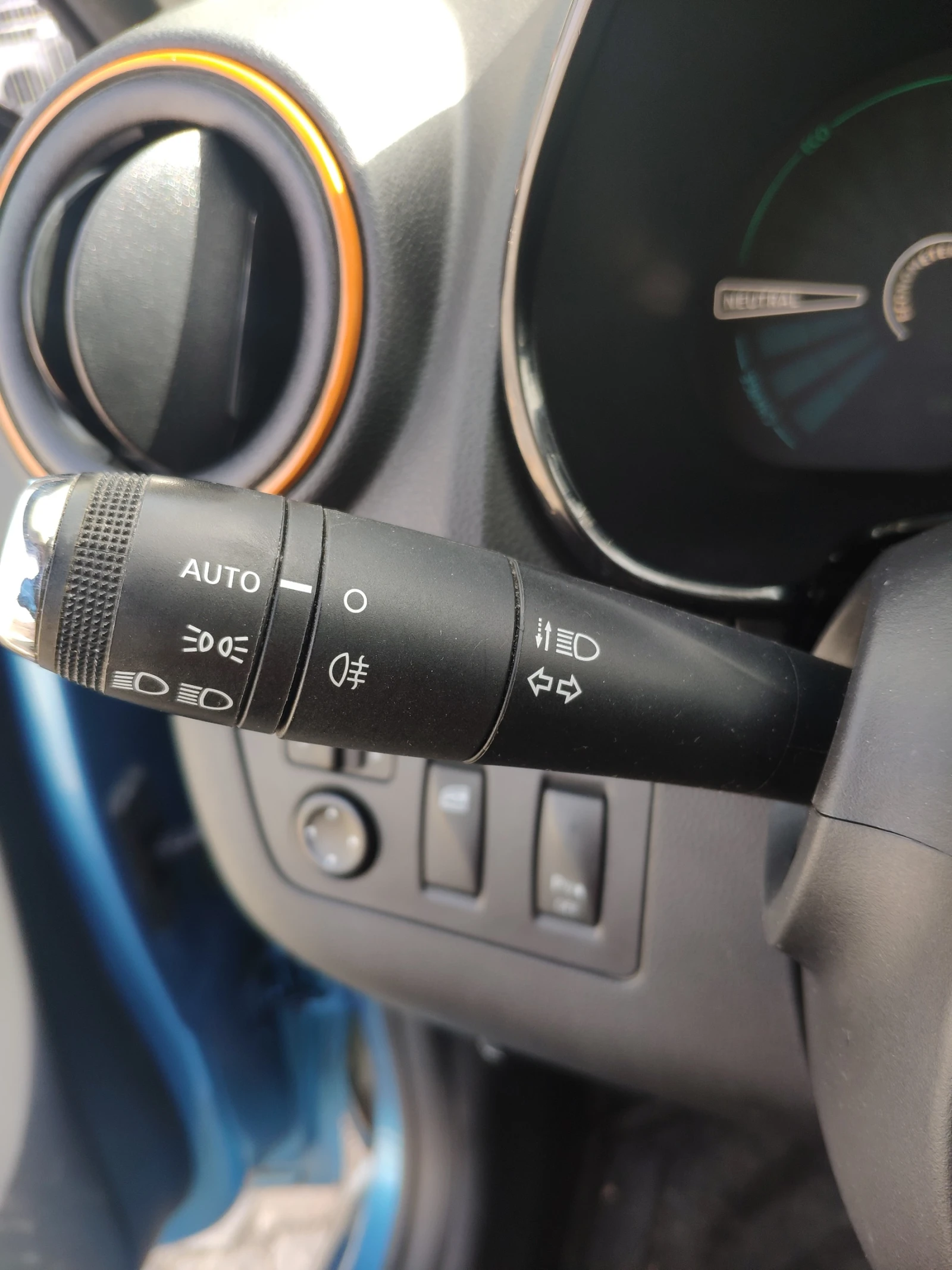 Dacia Spring Comfort Plus Navi Camera 2022 - изображение 7