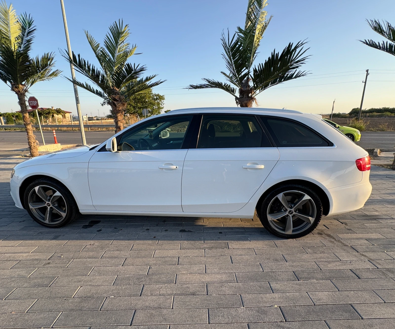 Audi A4 2.0 143 - изображение 9