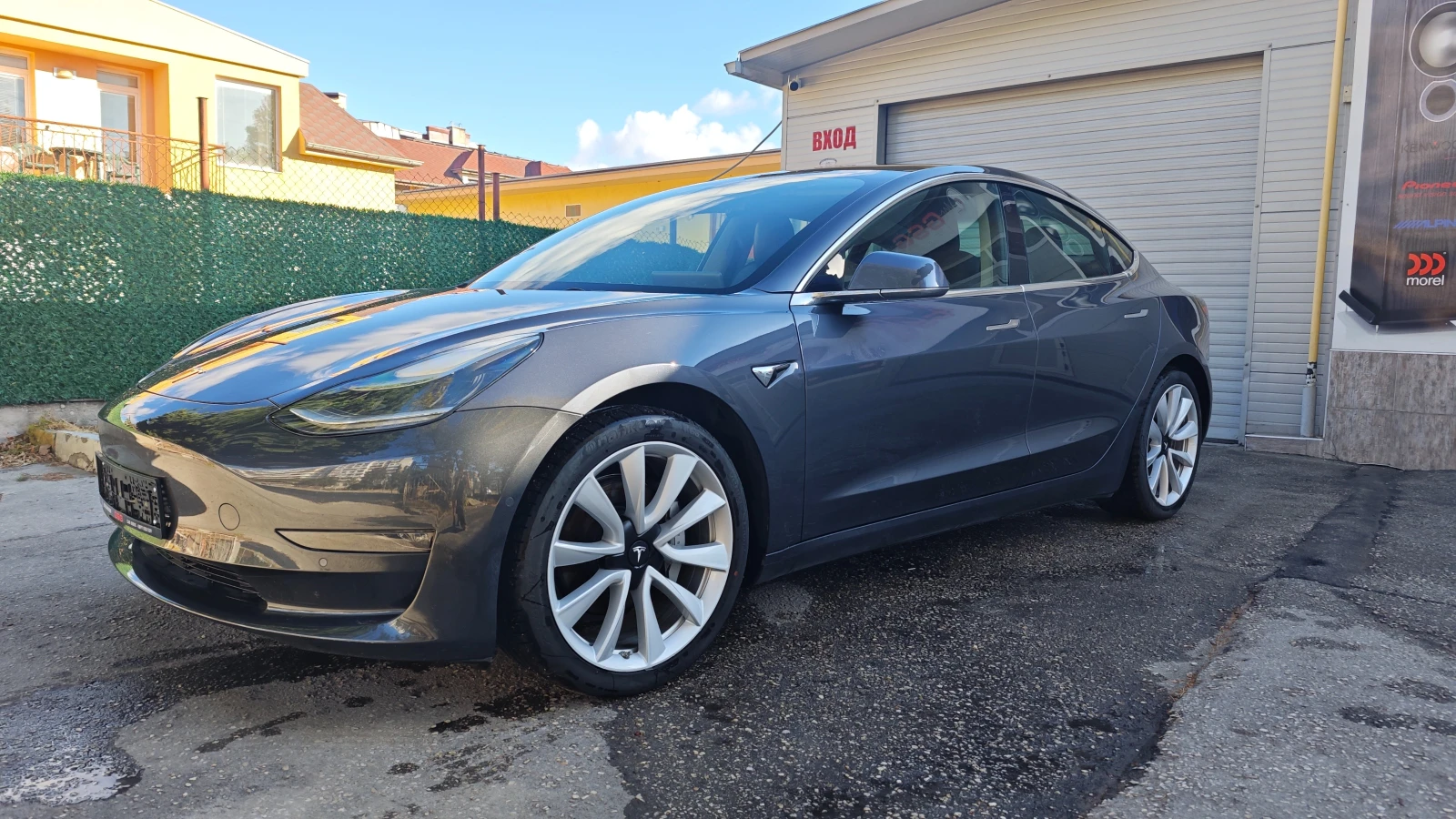 Tesla Model 3 LONG RANGE AWD - изображение 2