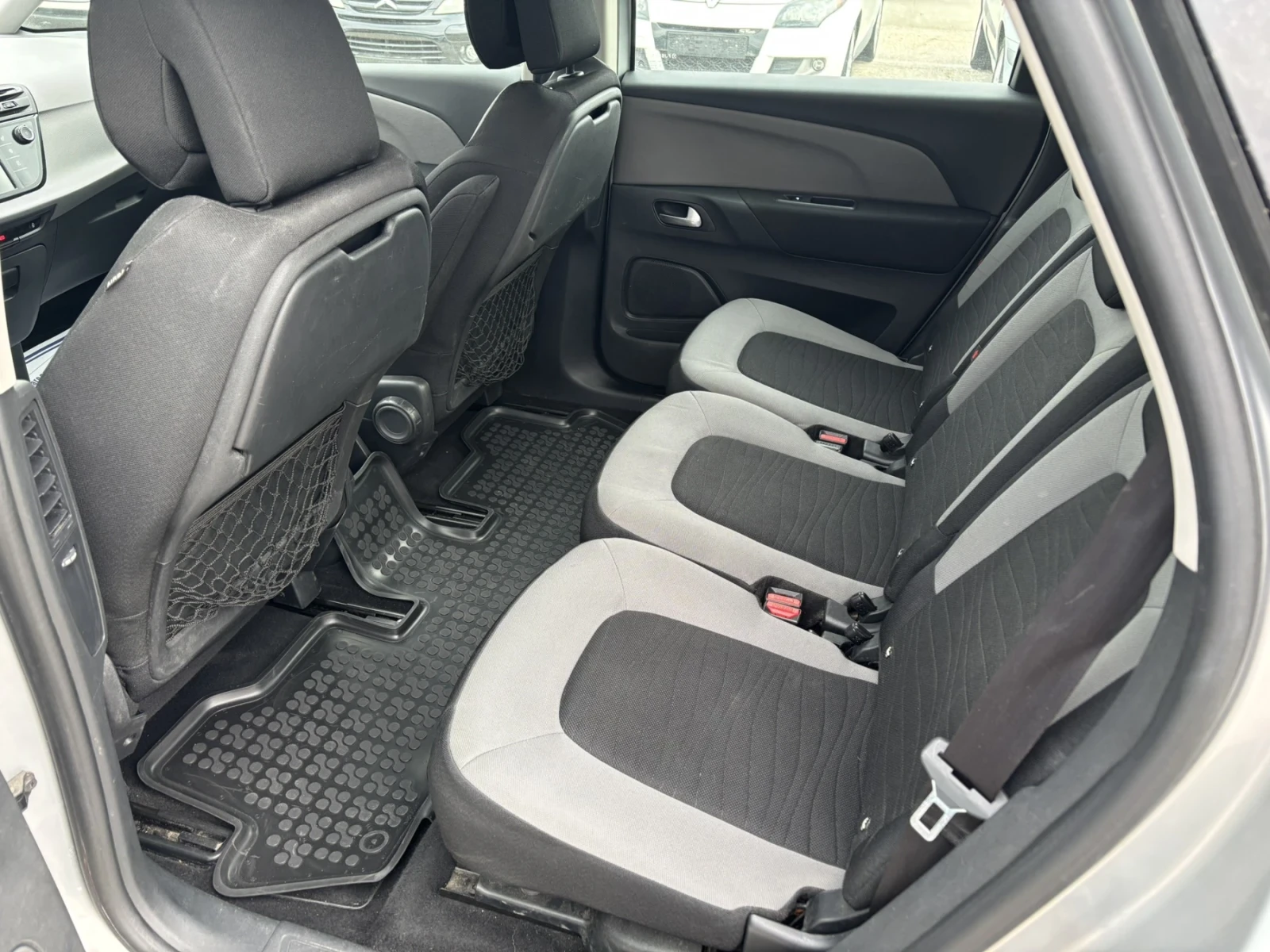 Citroen C4 Picasso 1.6 d 115kc 2015 g - изображение 10