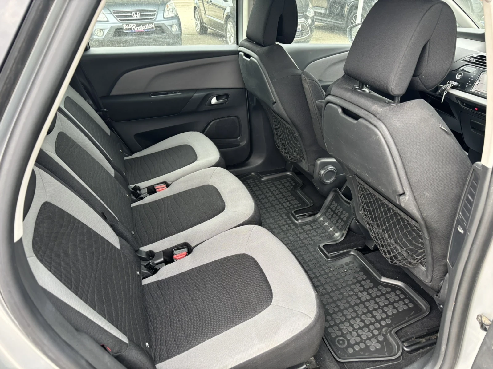 Citroen C4 Picasso 1.6 d 115kc 2015 g - изображение 9