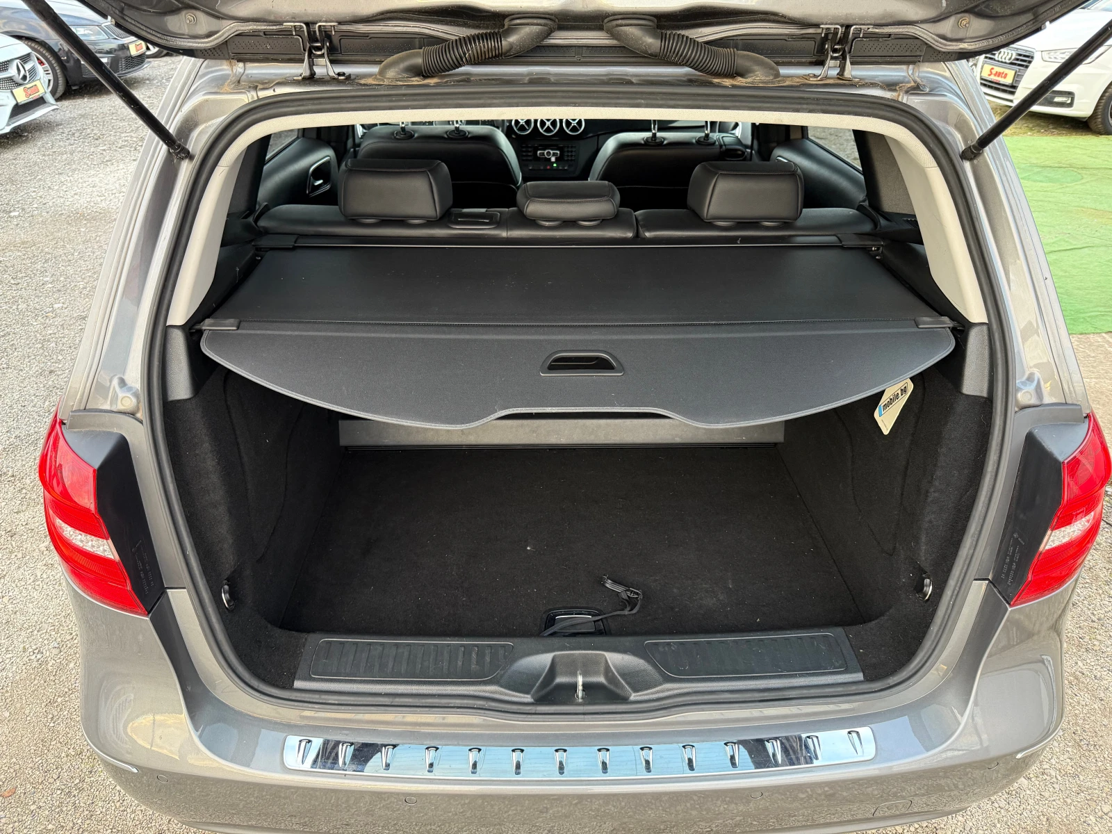 Mercedes-Benz B 180 * * *  6* LED* NAVI* SWISS | Mobile.bg   9