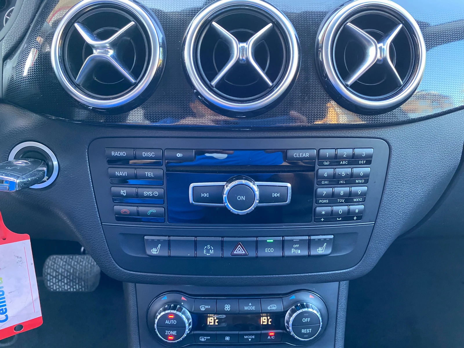 Mercedes-Benz B 180 * * *  6* LED* NAVI* SWISS | Mobile.bg   13