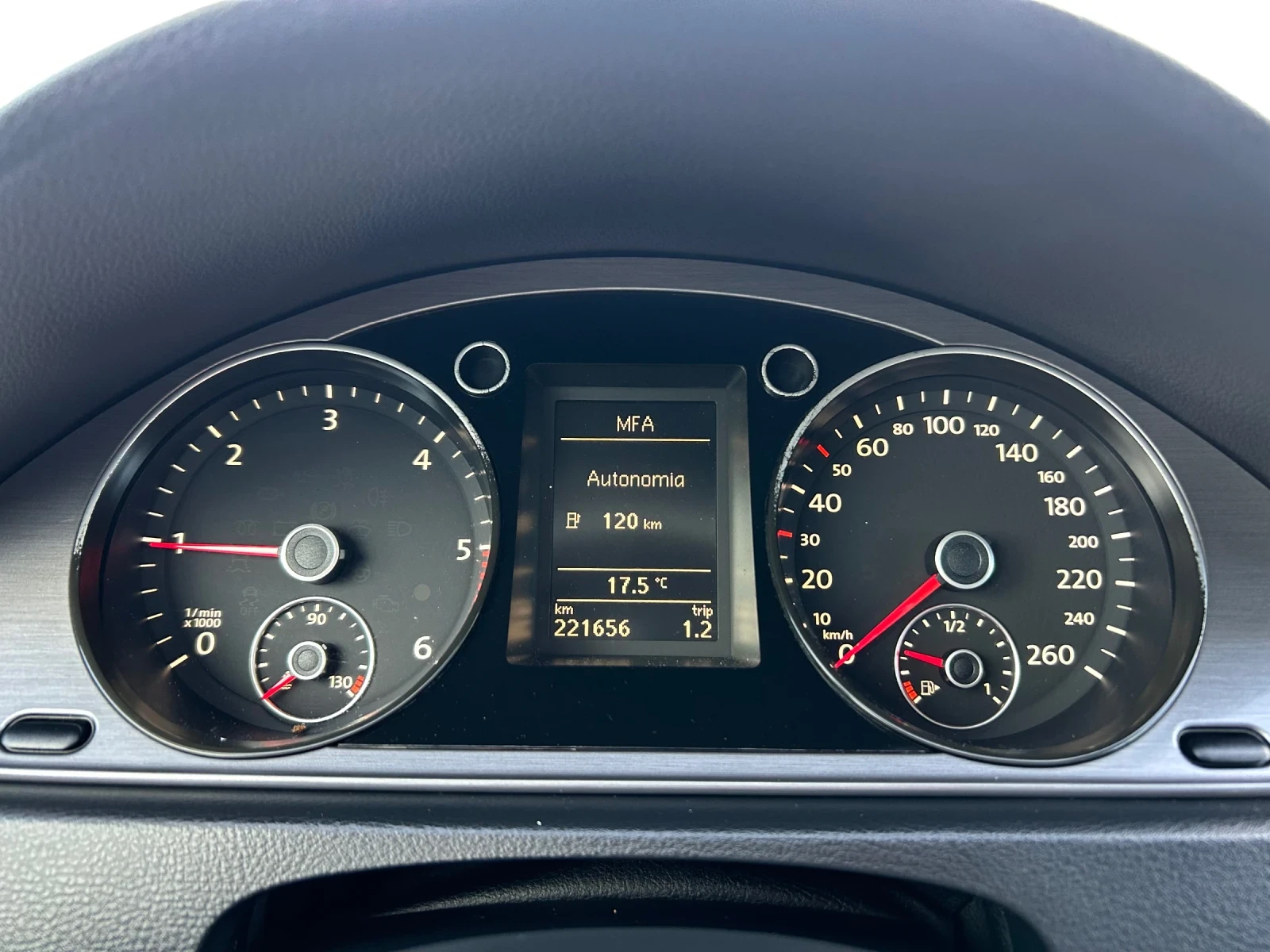 VW Passat 2.0TDI -140 kc-6ck euro5 | Mobile.bg   10