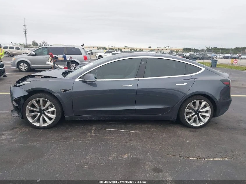 Tesla Model 3 U  U UX All Wheel Drive | Mobile.bg � ����������� 6