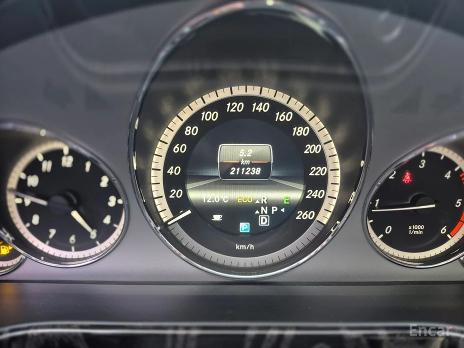 Mercedes-Benz E 220 | Mobile.bg � ����������� 8
