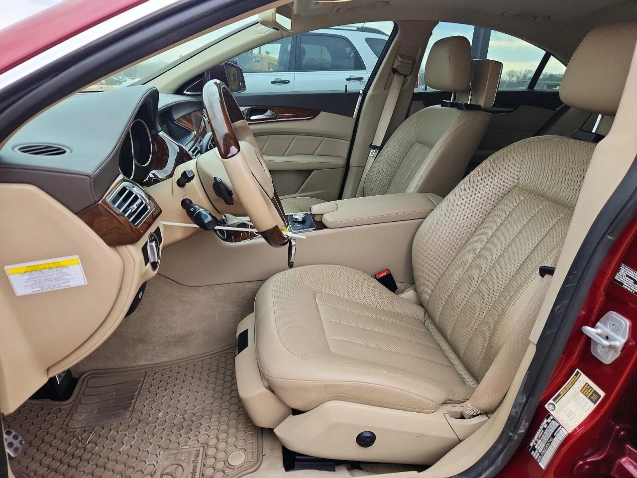 Mercedes-Benz CLS 550 4.6l, снимка 7 - Автомобили и джипове - 53831572