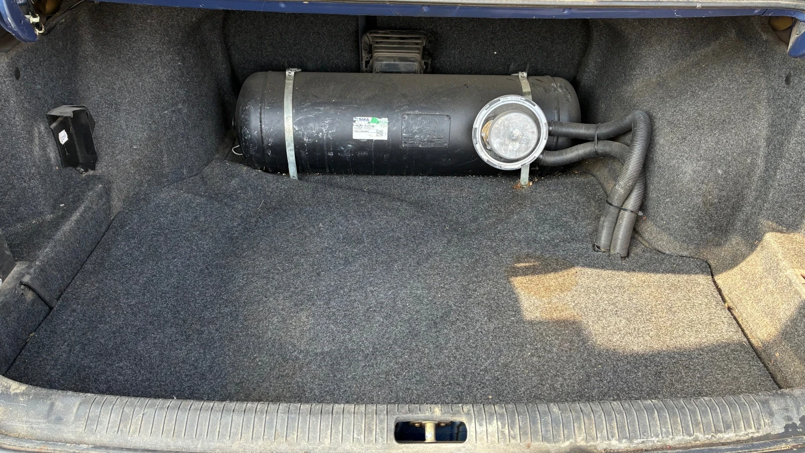 VW Passat 1.8 90к.с., снимка 4 - Автомобили и джипове - 54193939