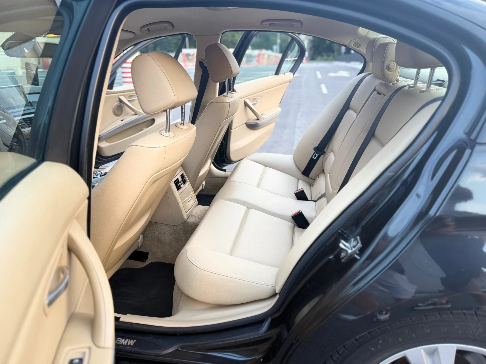 BMW 320, снимка 14 - Автомобили и джипове - 54804234