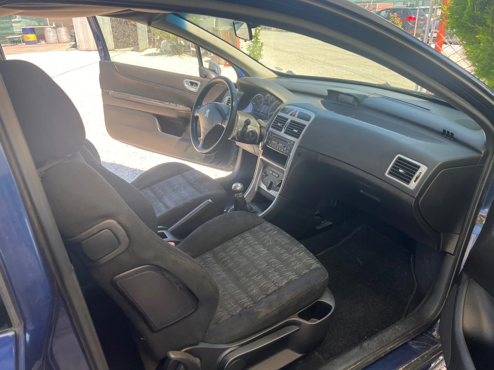 Peugeot 307 2.0 HDI 90кс, снимка 10 - Автомобили и джипове - 54986191