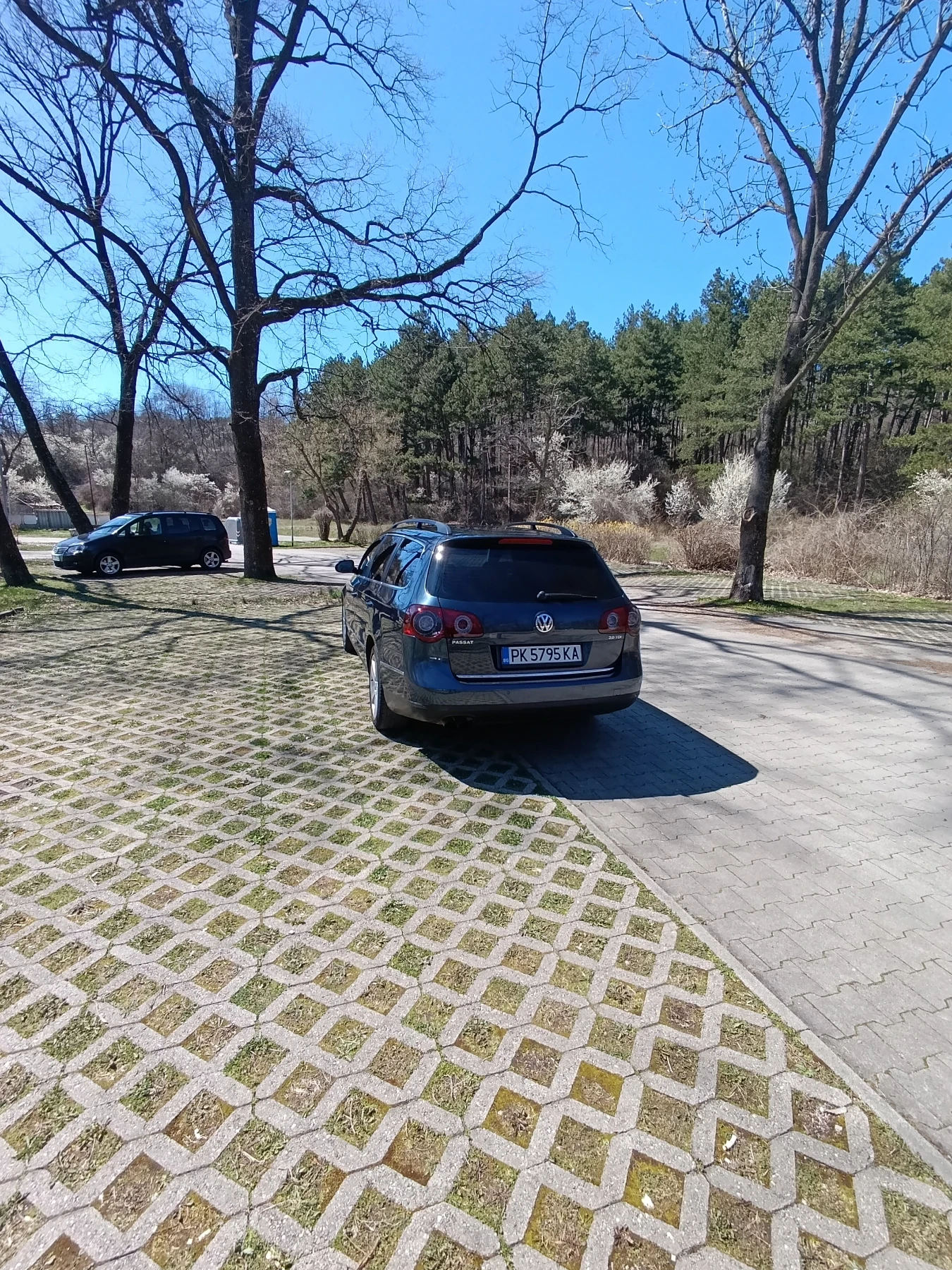VW Passat 2.0 TDI, снимка 5 - Автомобили и джипове - 55415152