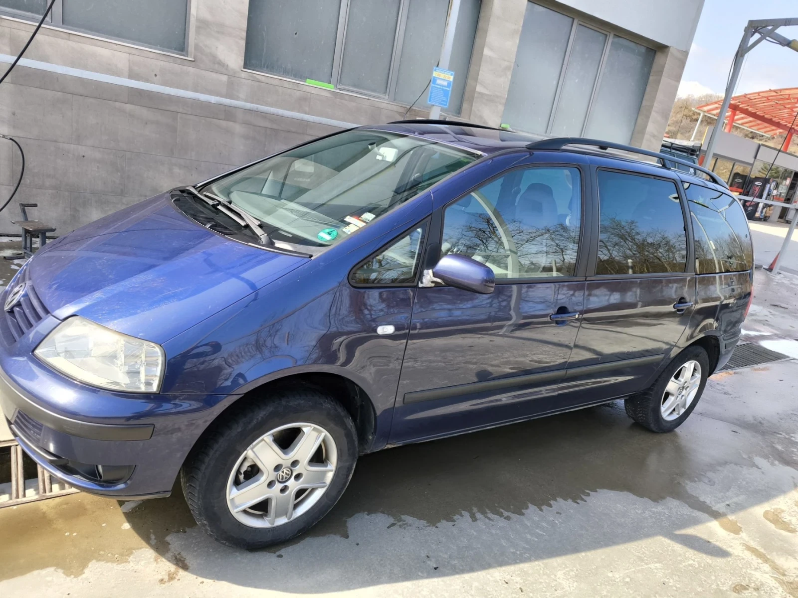 VW Sharan 1.8t Газ Бензин, снимка 2 - Автомобили и джипове - 55990531
