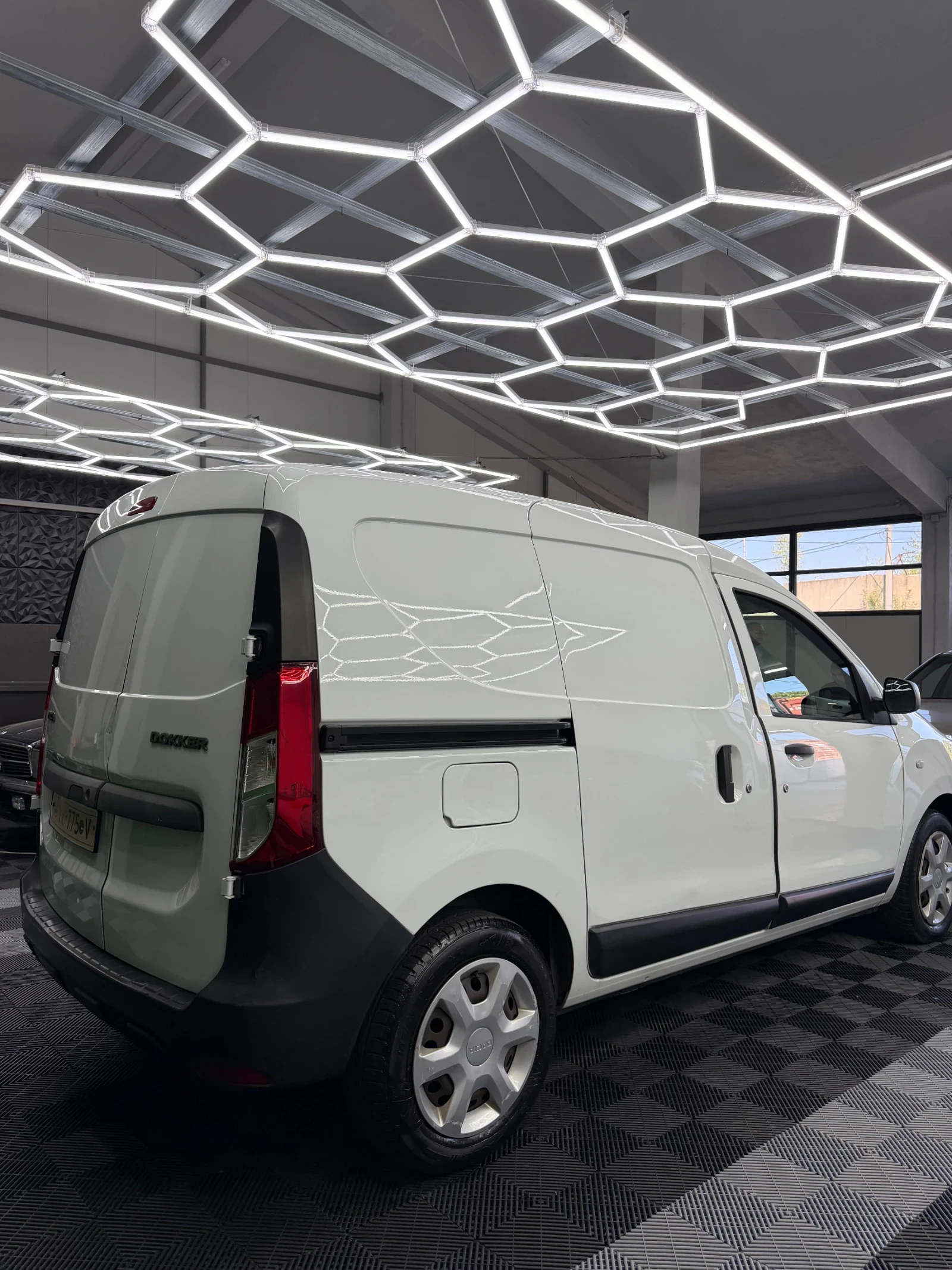 Dacia Dokker, снимка 3 - Автомобили и джипове - 56108857