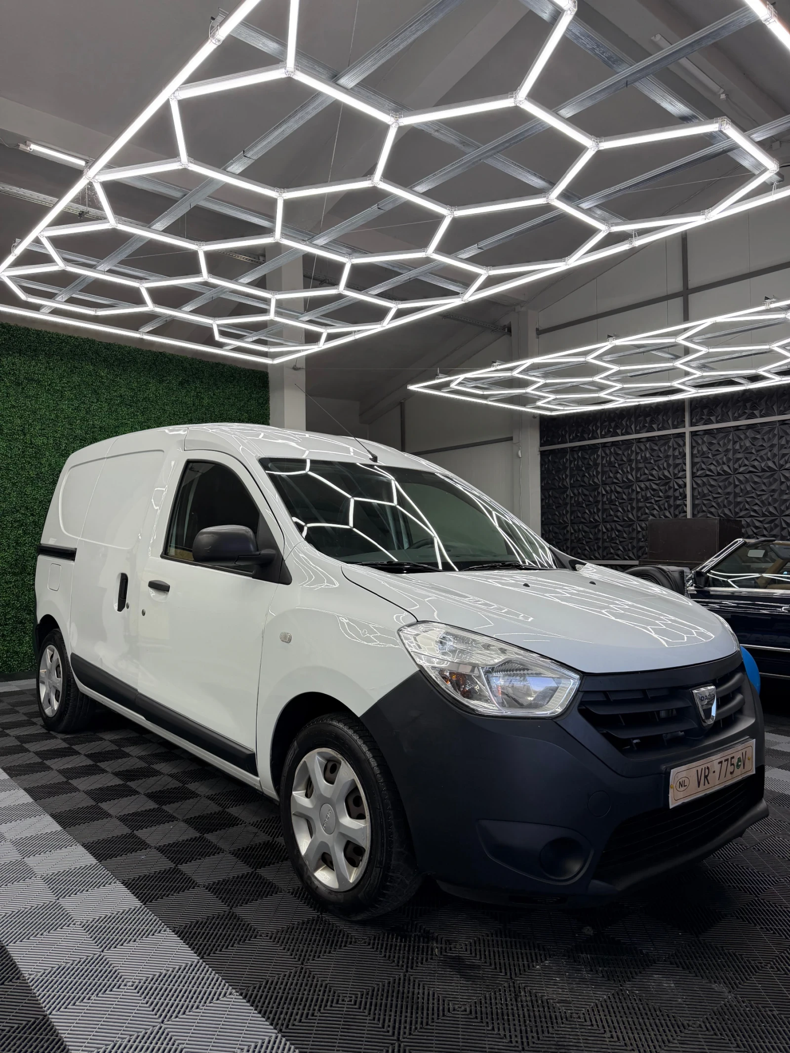 Dacia Dokker, снимка 2 - Автомобили и джипове - 56108857