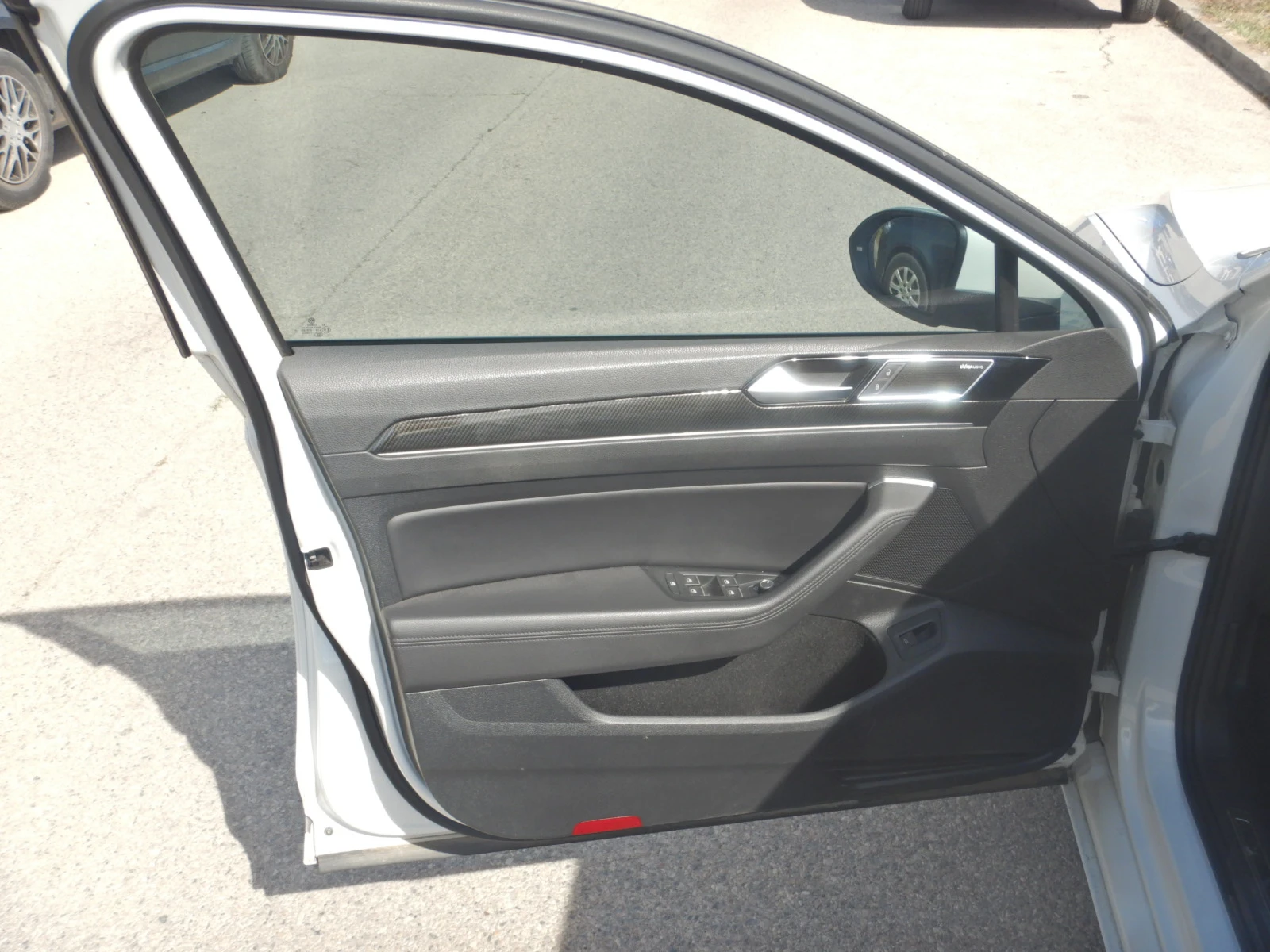 VW Passat, снимка 6 - Автомобили и джипове - 56221501