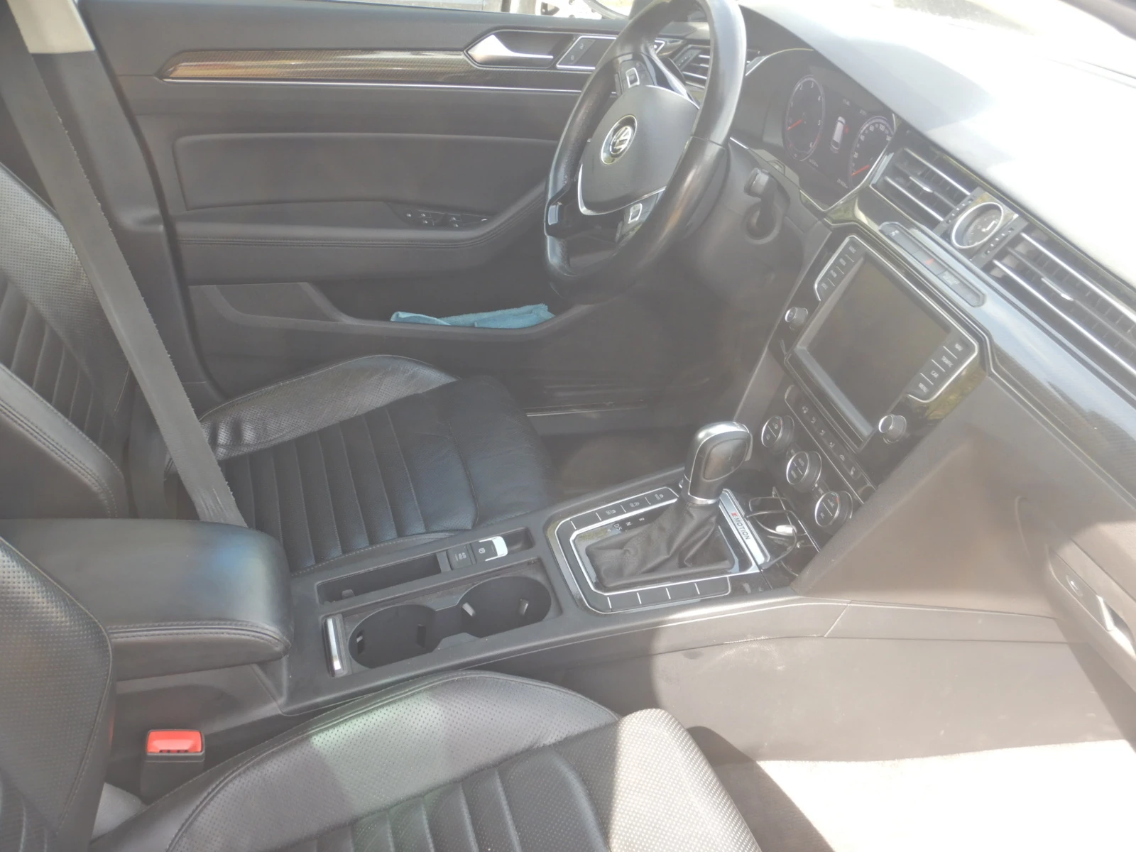 VW Passat, снимка 8 - Автомобили и джипове - 56221501
