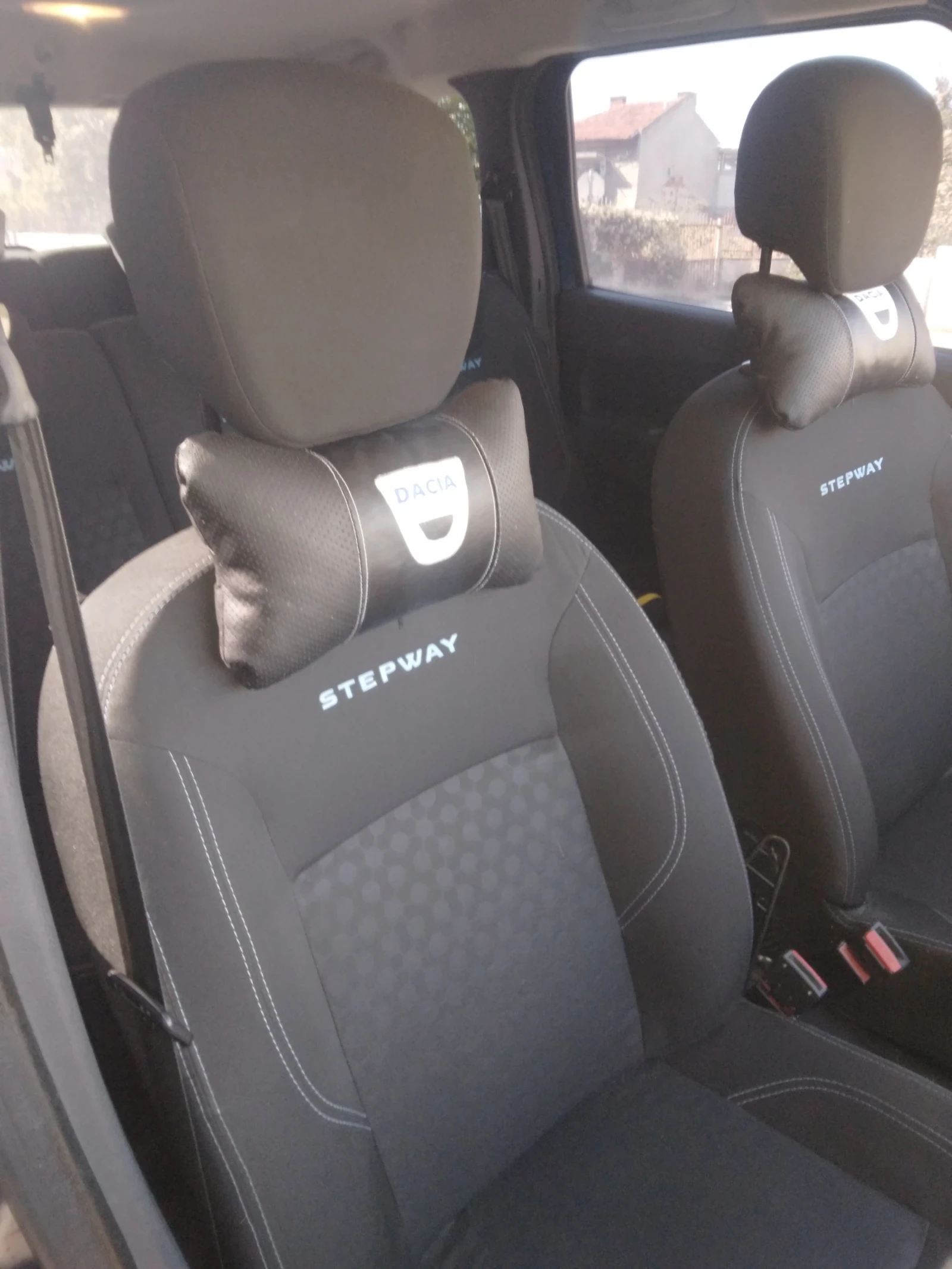 Dacia Lodgy, снимка 5 - Автомобили и джипове - 56679473