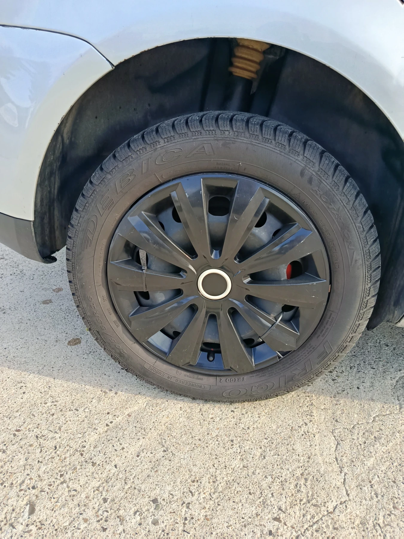 VW Touran, снимка 12 - Автомобили и джипове - 56727662