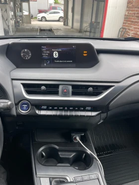 Lexus UX 250h 2.0L F-Sport - 19500 € / 38138.68 лв. - 94492419 12