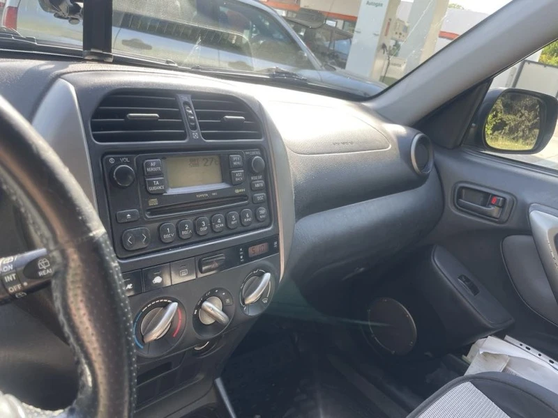 Toyota Rav4 2.0 бензин/ газ, снимка 13 - Автомобили и джипове - 46368510