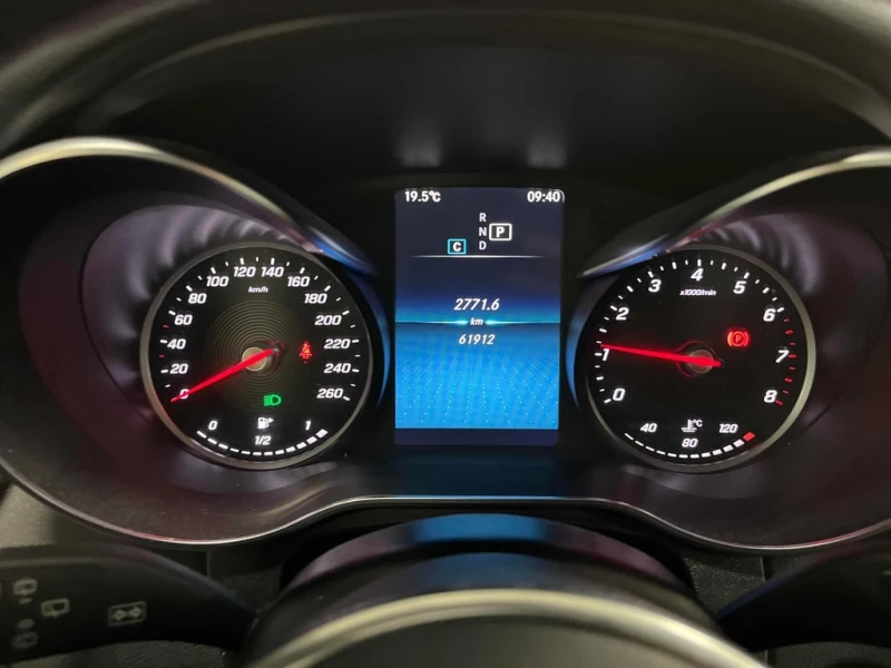 Mercedes-Benz GLC 300 * CARFAX * ПОДГРЕВ * ПАМЕТ * МЪРТВА ТОЧКА, снимка 8 - Автомобили и джипове - 53308490