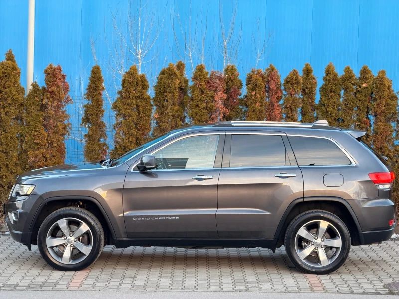 Jeep Grand cherokee 3.0d-250KC-КОЖА-ПОДГРЕВ-НАВИ-КАМЕРА-KEYLES-ОТЛИЧЕН, снимка 9 - Автомобили и джипове - 53347632
