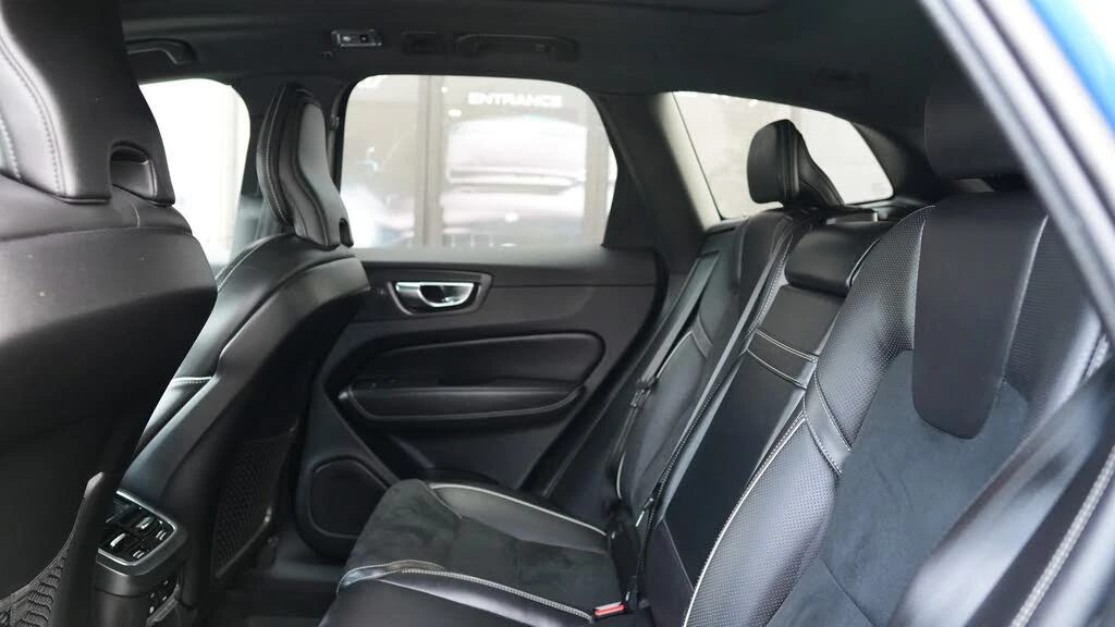 Volvo Xc90 T6 R-Design PANO* 360CAM* BLINDSPOT* HEAD-UP*  - изображение 8