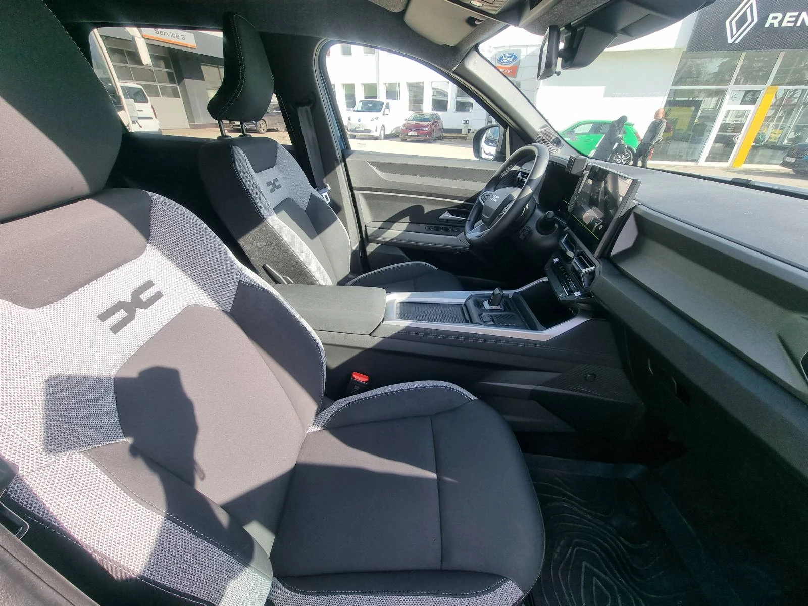 Dacia Bigster HYBRID 155 | Mobile.bg � ����������� 13