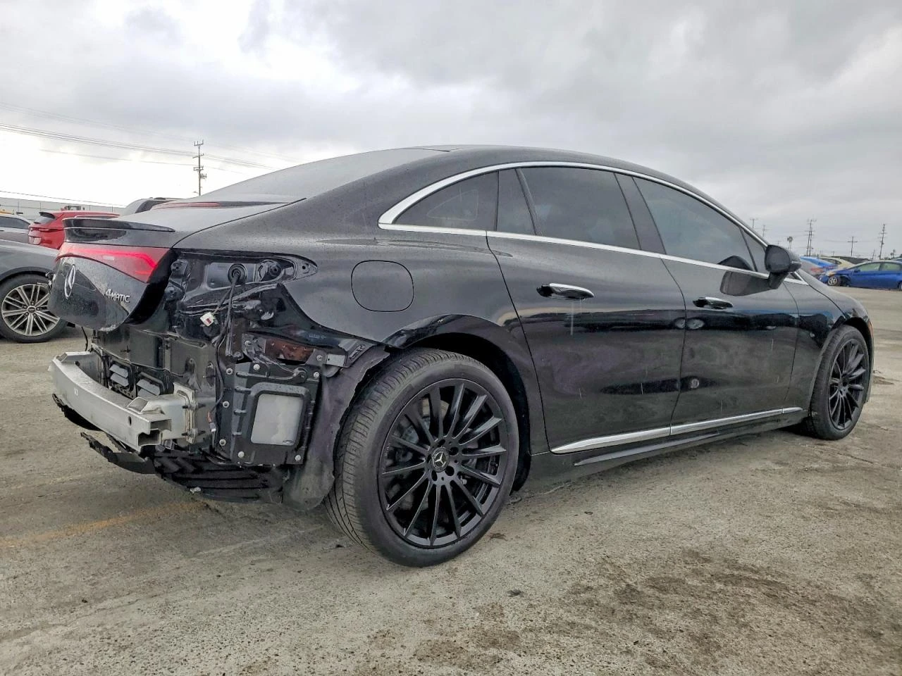 Mercedes-Benz EQE Sedan 350 4Matic, снимка 11 - Автомобили и джипове - 54144066