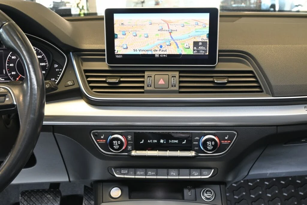 Audi Q5 MATRIX* DIGITAL* PANO* B&O* 2 КЛЮЧА* КРАЙНА ЦЕНА, снимка 12 - Автомобили и джипове - 54840904
